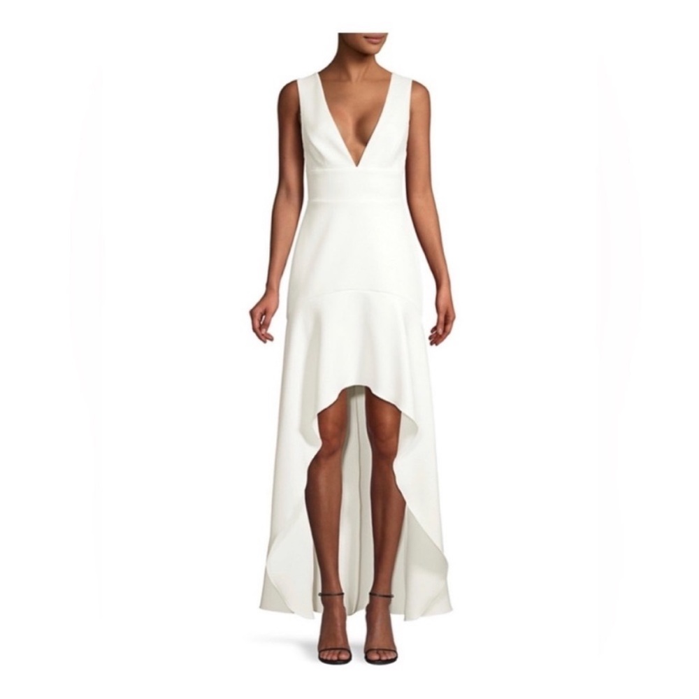 BCBGMaxAzria White High-Low Deep V-Neck Sleeveless Mermaid Dress